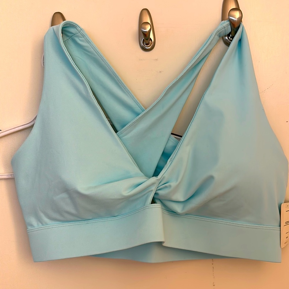 Sports bra